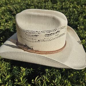 Resistol Self-Conforming Western Beige Straw Long Oval Hat, Size 7 3/8
